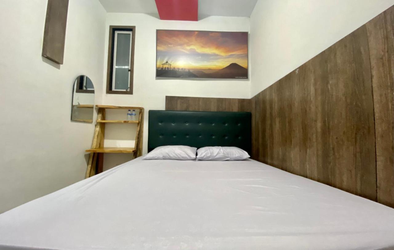 Homestay Batu Kelir Syariah Dieng Mitra Reddoorz Diyeng Exteriör bild