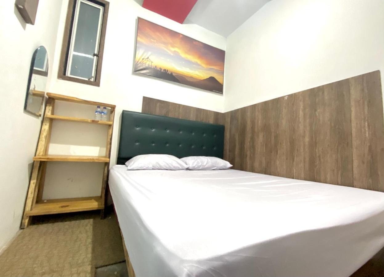 Homestay Batu Kelir Syariah Dieng Mitra Reddoorz Diyeng Exteriör bild